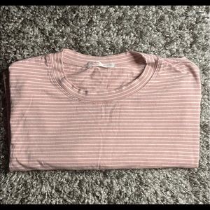 💗🤍 Striped Romwe Cropped T-Shirt🤍💗